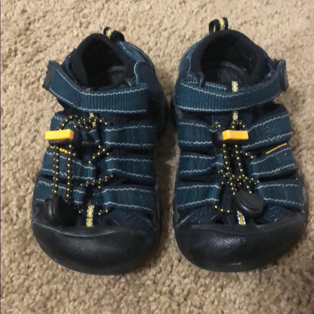 Little boys Keen sandals